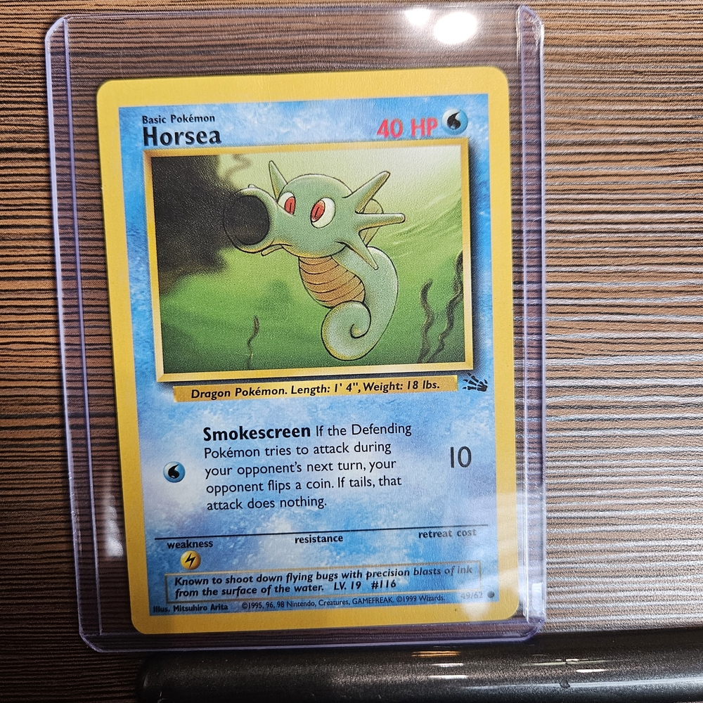 Horsea 49/62 Fossil Pokemon Trading Card